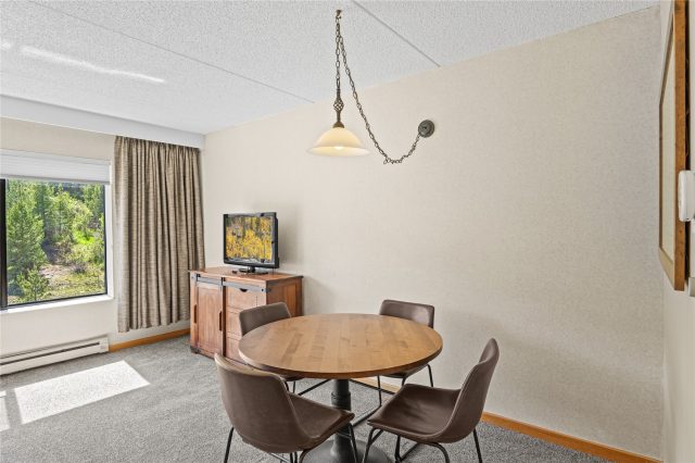 640 Village Road 4522 photo 10