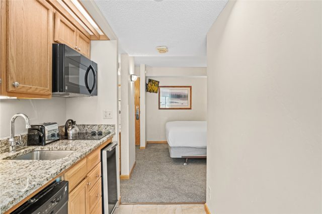 640 Village Road 4522 photo 13