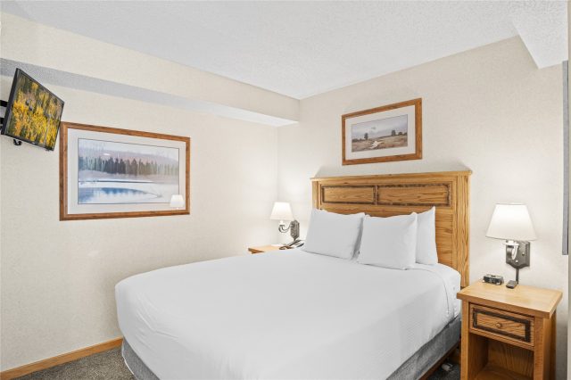 640 Village Road 4522 photo 17