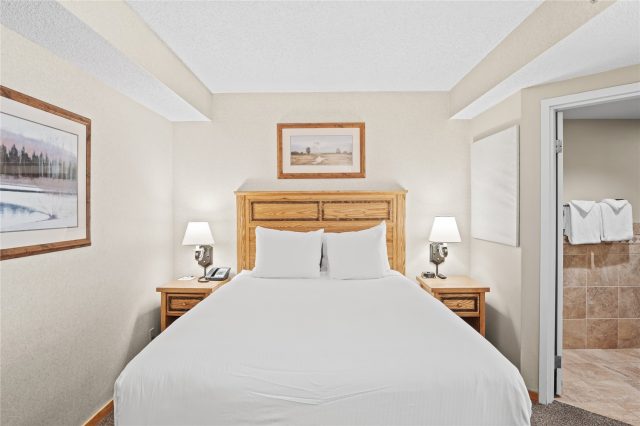 640 Village Road 4522 photo 18