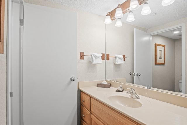 640 Village Road 4522 photo 21