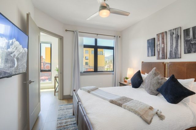 37 W 4th Street 205e photo 13