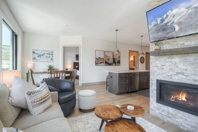 Condo in 4th Street Crossing, Silverthorne — photo 5 Condo in 4th Street Crossing, Silverthorne, CO — photo 5 (MLS S1069762)