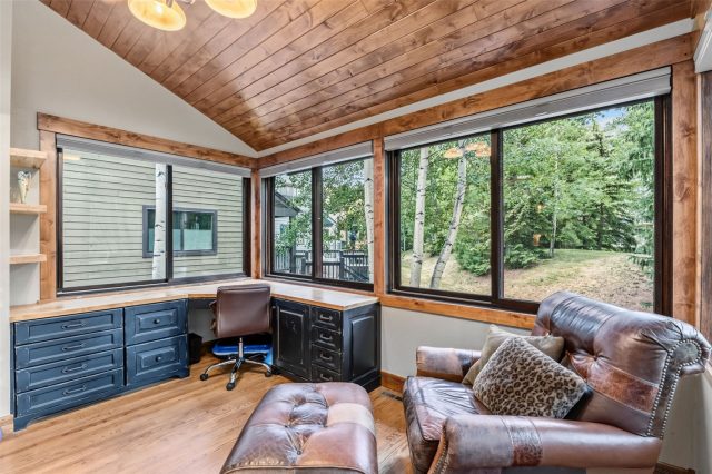 773 Hunters Circle photo 12