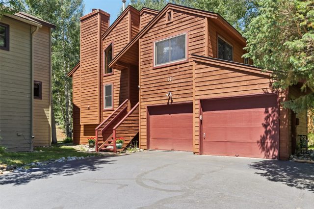 773 Hunters Circle photo 15