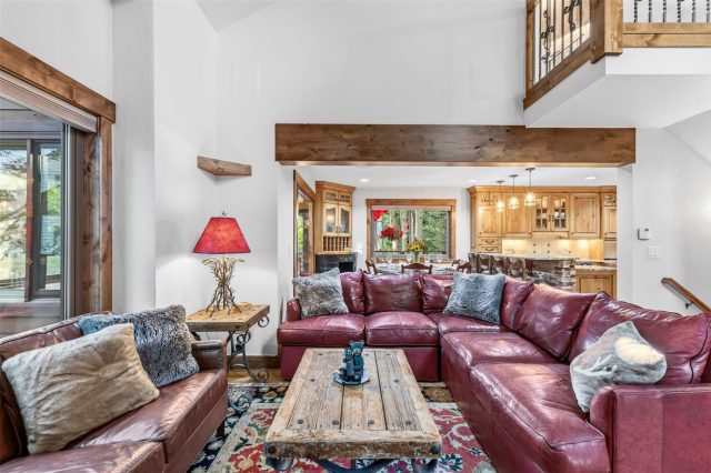 773 Hunters Circle photo 36