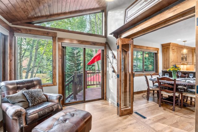773 Hunters Circle photo 37