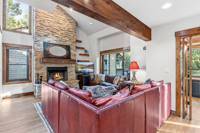 773 Hunters Circle photo 42