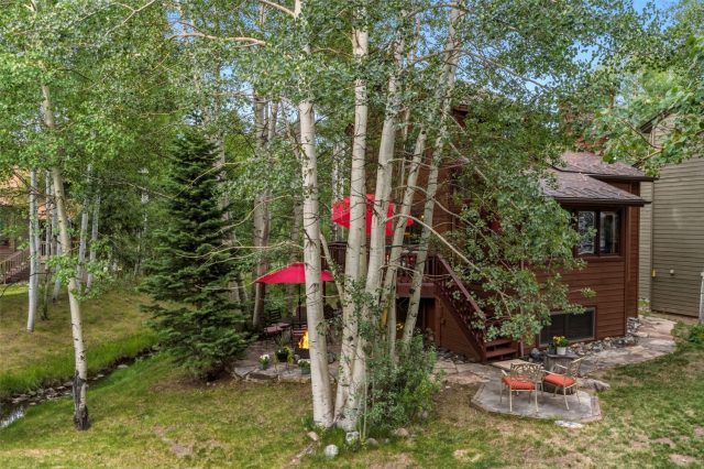 773 Hunters Circle photo 45