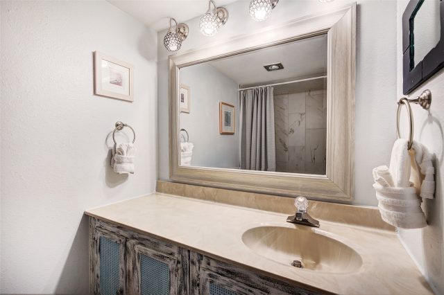 32 Corinthian Circle 102 photo 14