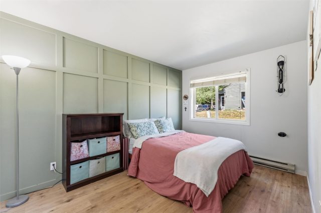256 Cove Boulevard 7 photo 13