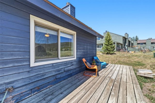 256 Cove Boulevard 7 photo 21