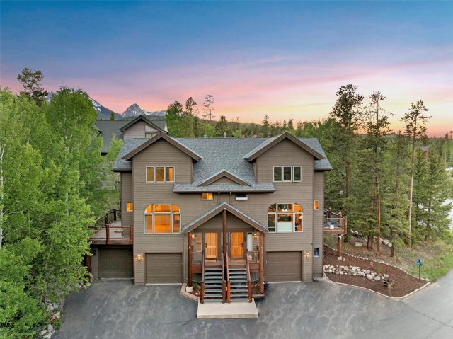 Townhome in Peregrine Ridge Sub, Silverthorne, CO — photo 1 (MLS S1069777)