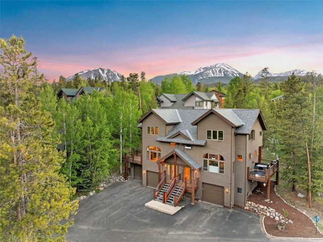 Townhome in Peregrine Ridge Sub, Silverthorne, CO — photo 2 (MLS S1069777)