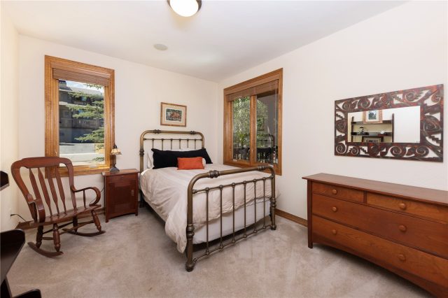 307 Teller Street D photo 24