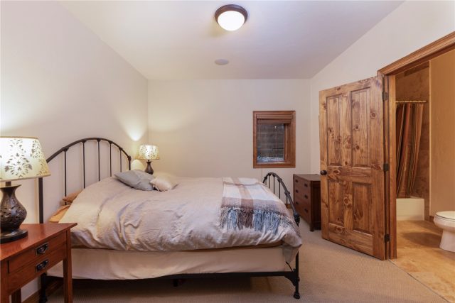 307 Teller Street D photo 28