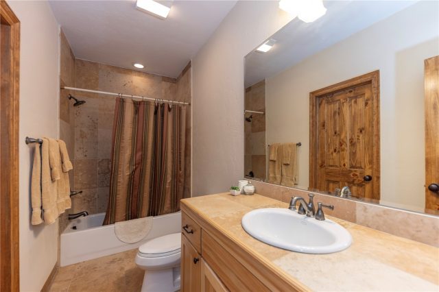 307 Teller Street D photo 29