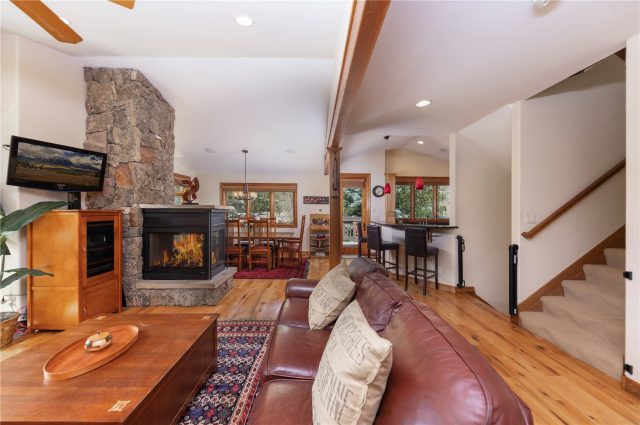 307 Teller Street D photo 9