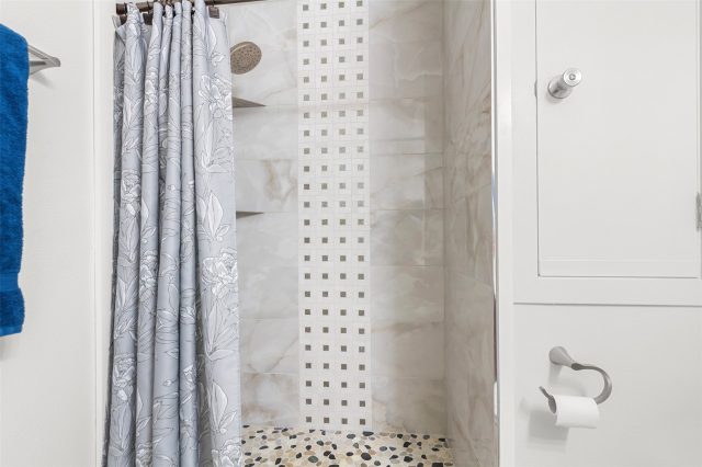 123 Burgundy Circle 123 photo 11