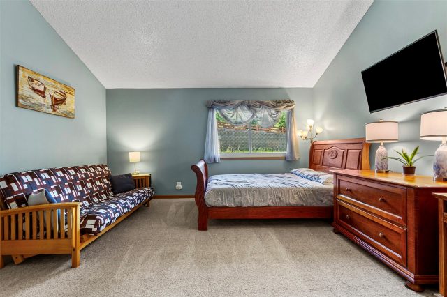 123 Burgundy Circle 123 photo 8