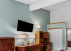 123 Burgundy Circle 123 photo 9