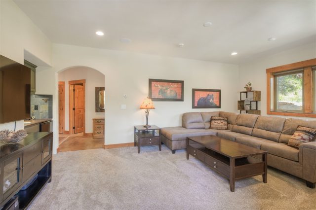 621 Doris Drive photo 19