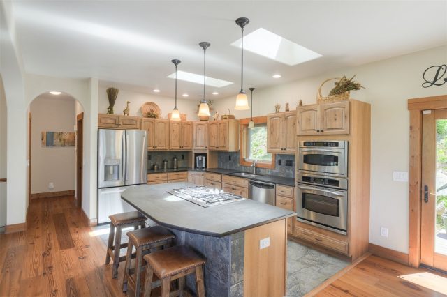 621 Doris Drive photo 8