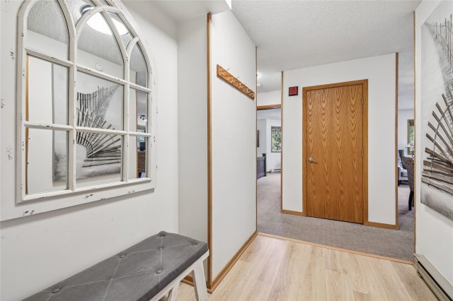 Condo in Woods Manor, Breckenridge, CO — photo 4 (MLS S1069813)