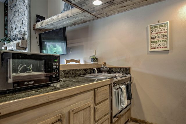 600 S Park Avenue 218 photo 11