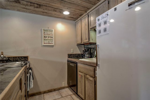 600 S Park Avenue 218 photo 12