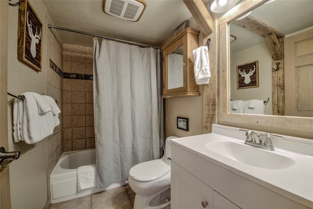 600 S Park Avenue 218 photo 16