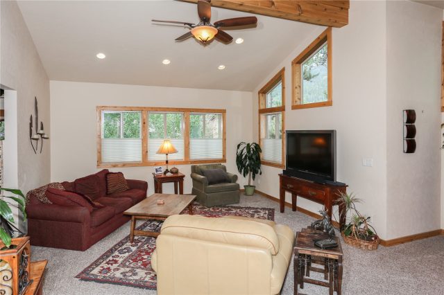 503 S 6th Avenue A photo 13