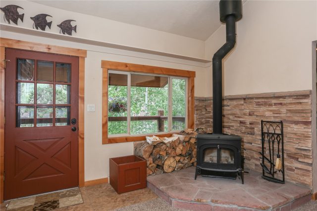 503 S 6th Avenue A photo 15