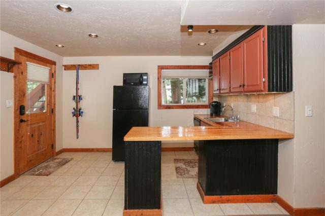 503 S 6th Avenue A photo 43