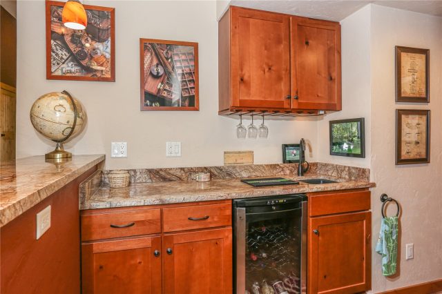 503 S 6th Avenue A photo 45