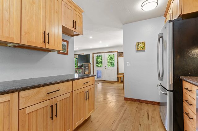 16 Bemrose Trail photo 9