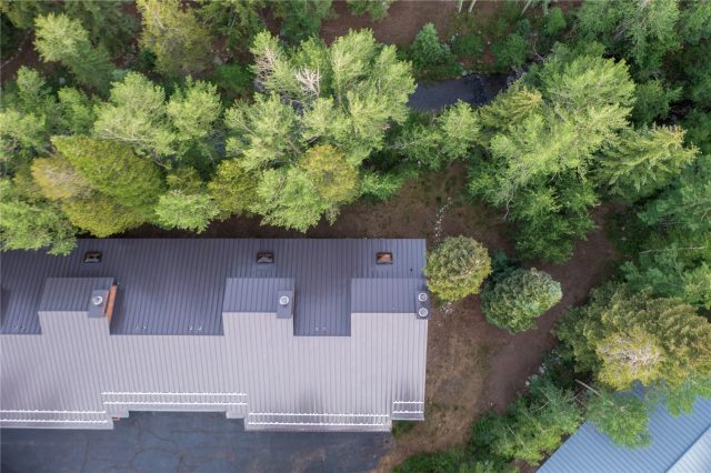140 Creekside Drive E photo 11
