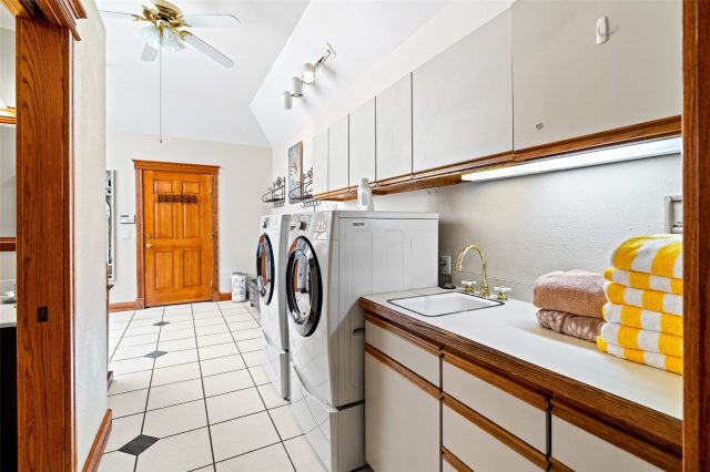 307 S High Street photo 22