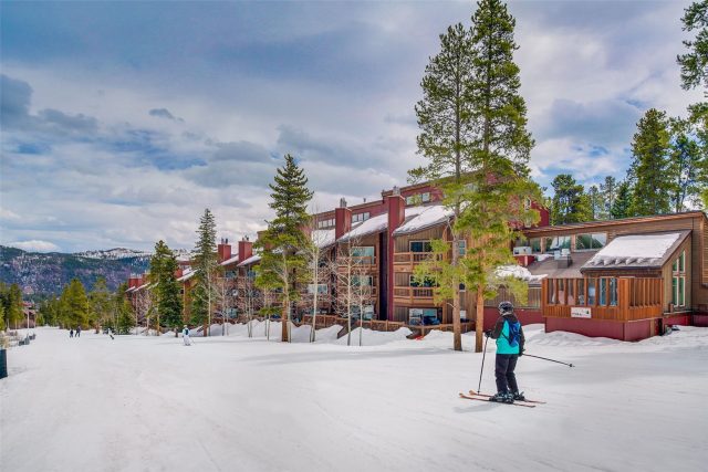 Condo in Tyra Summit Condo, Breckenridge, CO — photo 1 (MLS S1069874)