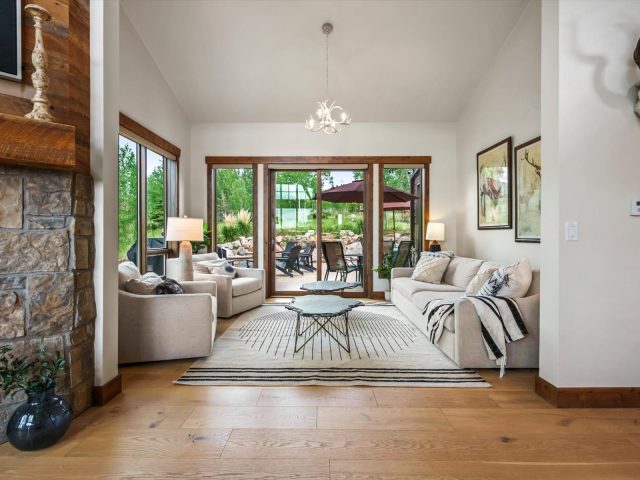 Home in Eagles Nest Golf Course Sub, Silverthorne, CO — photo 6 (MLS S1069878)