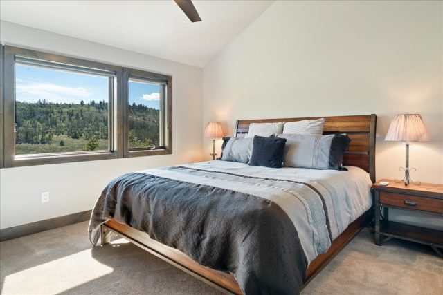 230 Telluride Court photo 30