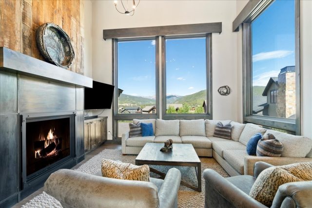 230 Telluride Court photo 7