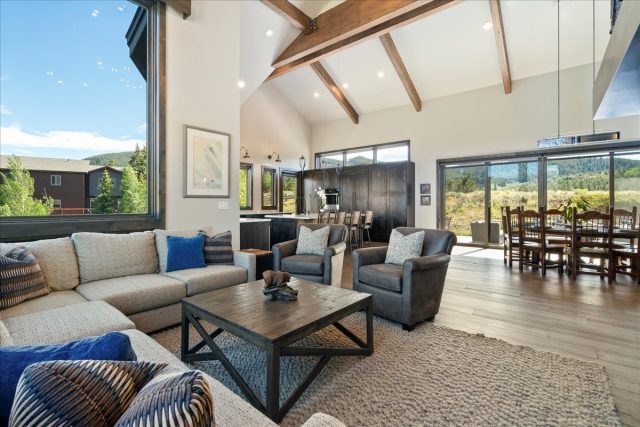 230 Telluride Court photo 8