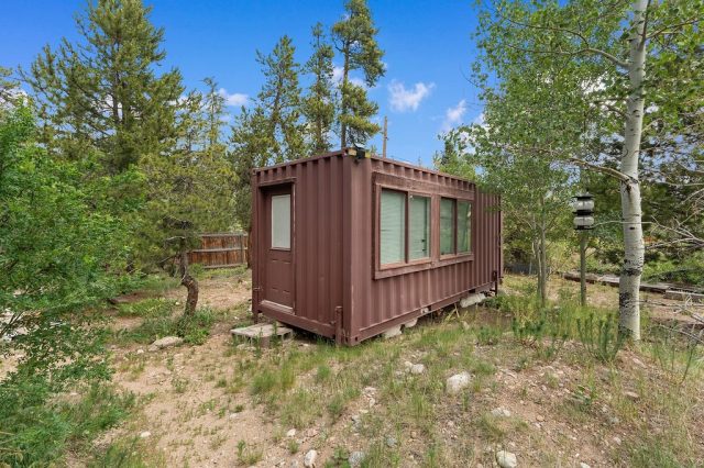 253 Highwood Terrace photo 41