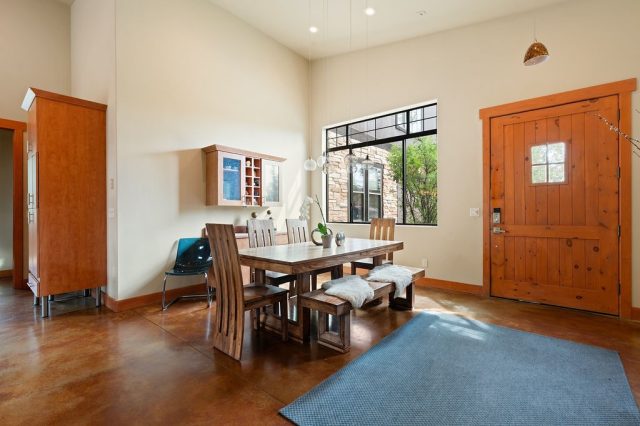 253 Highwood Terrace photo 9