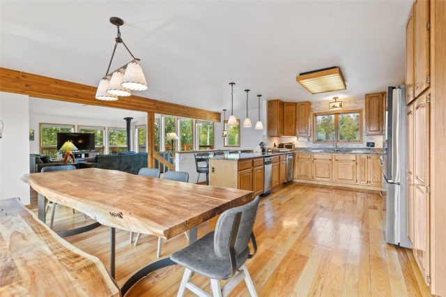 1139 Emerald Road photo 13