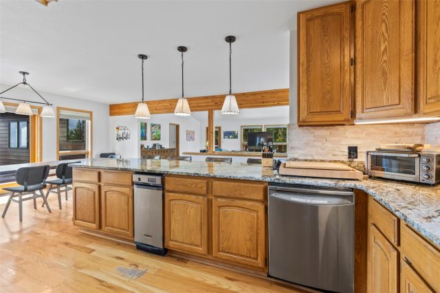 1139 Emerald Road photo 17