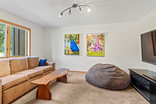 1139 Emerald Road photo 44