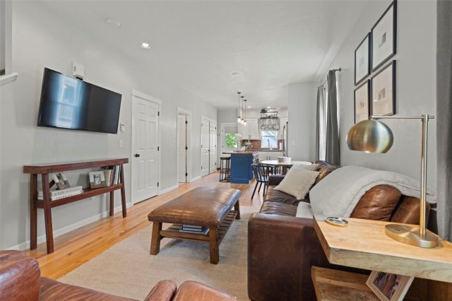 48 Cedar Green Court photo 3