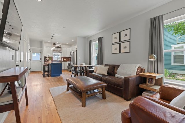 48 Cedar Green Court photo 6
